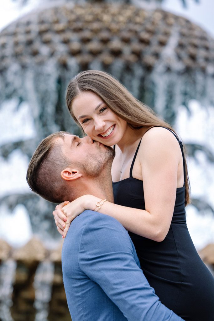 waterfront-park-and-pineapple-fountain-engagement-photographers-photo-session-at-pineapple-fountain-5