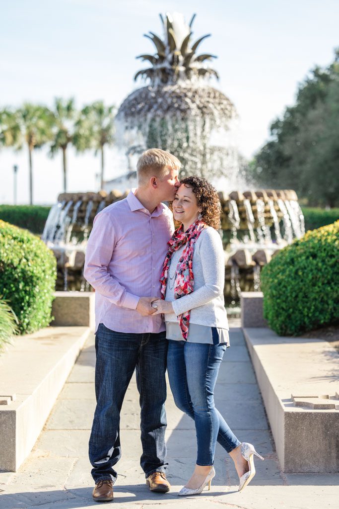 waterfront-park-and-pineapple-fountain-engagement-photographers-photo-session-at-pineapple-fountain-9