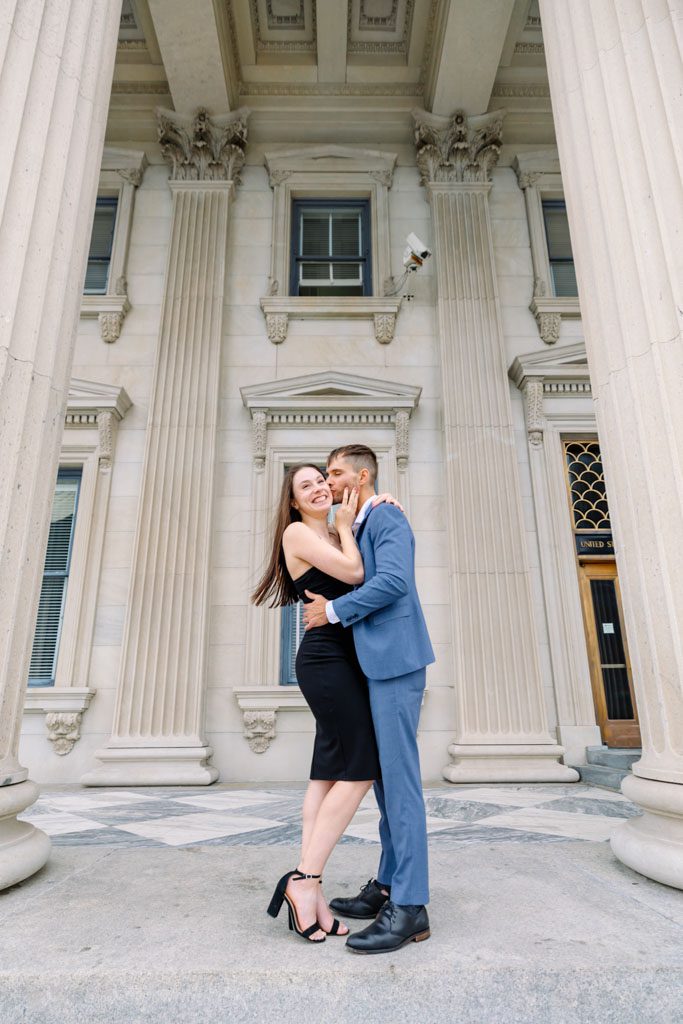 waterfront-park-and-pineapple-fountain-engagement-photographers-united-states-custom-house-1
