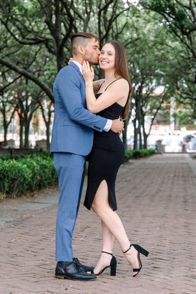 waterfront-park-and-pineapple-fountain-engagement-photographers-waterfront-park-1