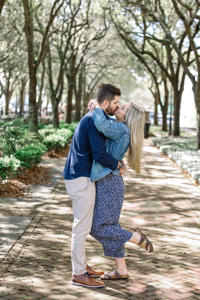 waterfront-park-and-pineapple-fountain-engagement-photographers-waterfront-park-7