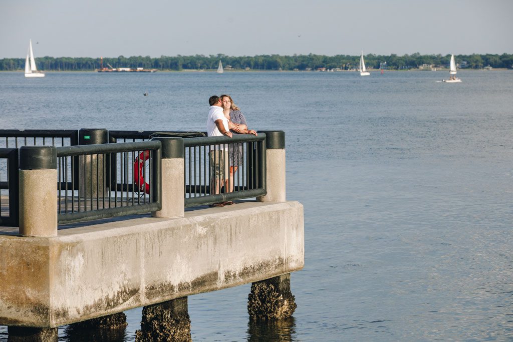 waterfront-park-and-pineapple-fountain-engagement-photographers-waterfront-park-pier-4